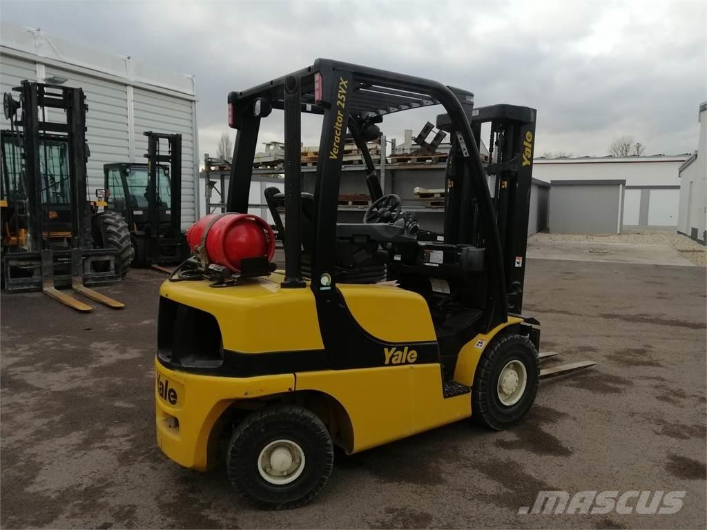 Yale GLP25VX-V 液化石油氣LPG卡車
