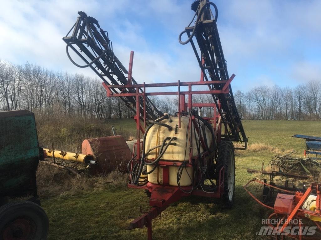 Hardi Trailersprøjte 牽引式噴霧機