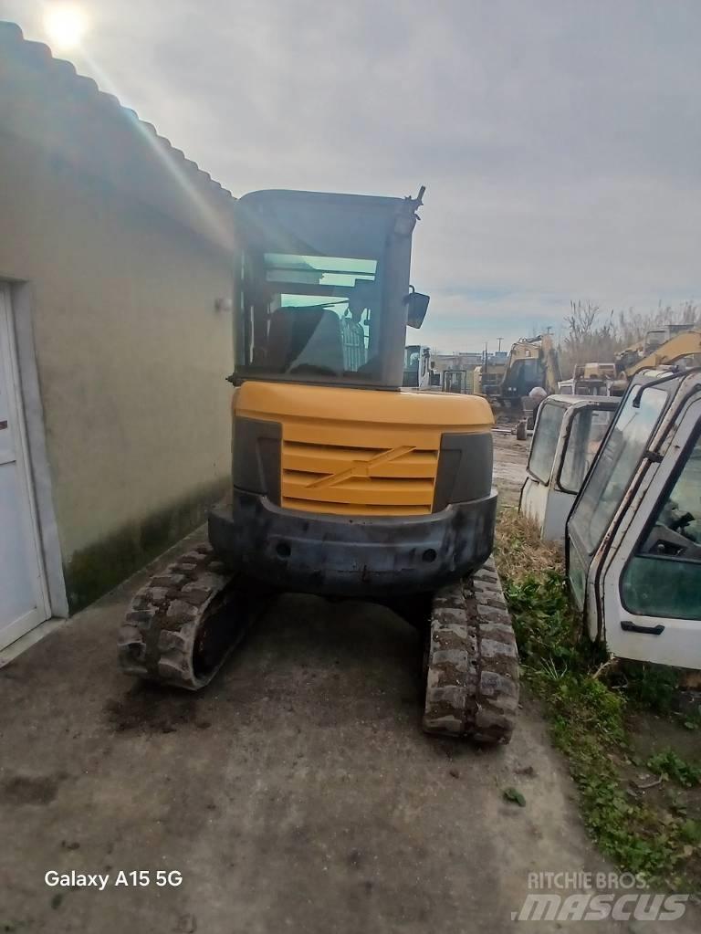 Volvo ECR 48 C 小型挖土機/掘鑿機<7t(小型挖掘機)