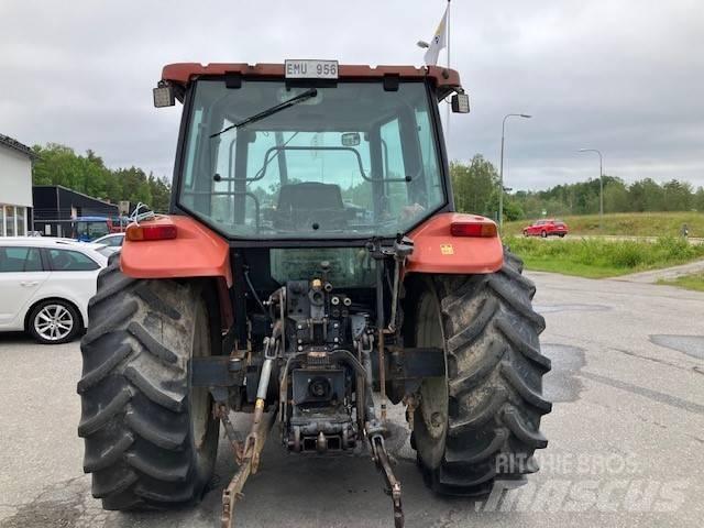 New Holland L 85 曳引機