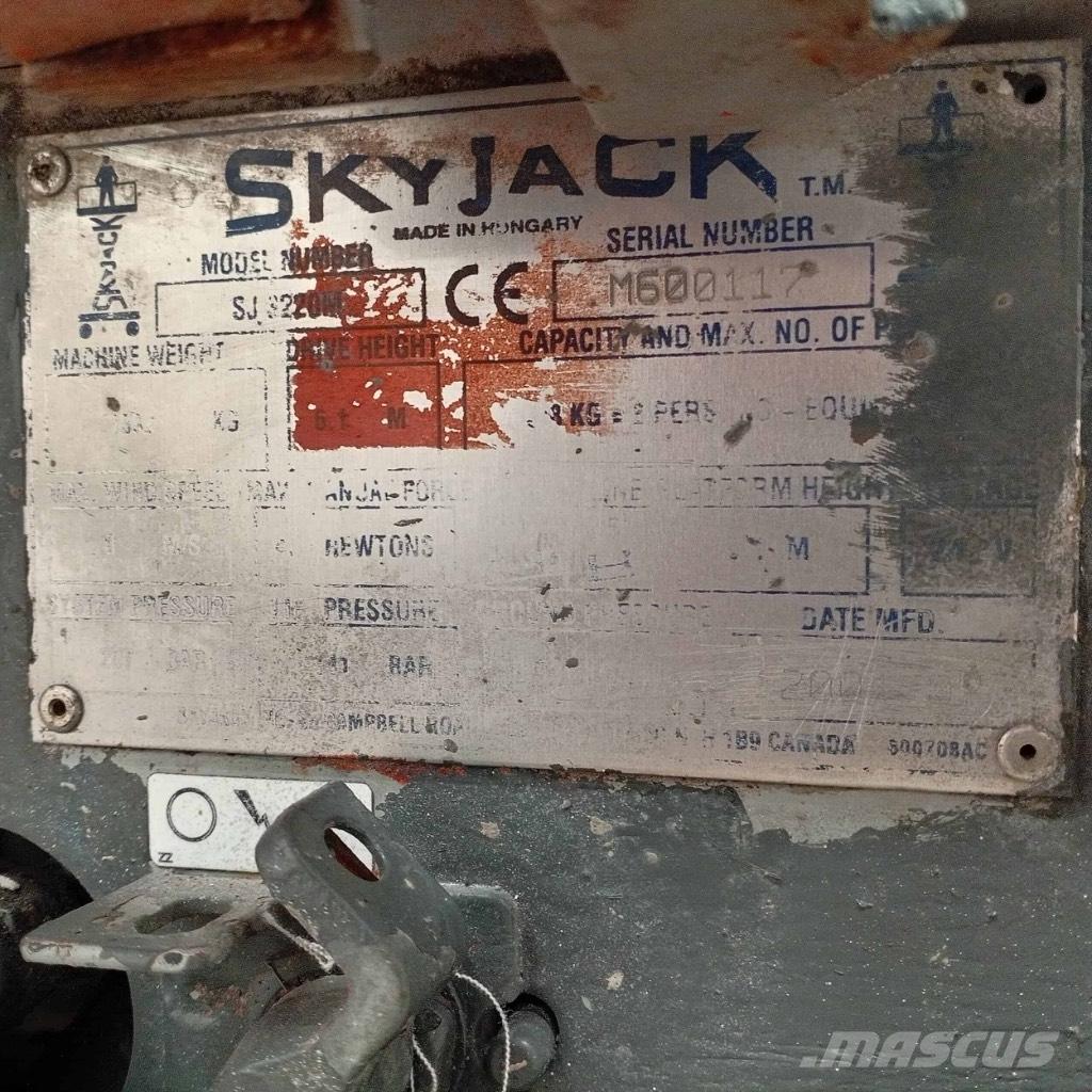 SkyJack SJ 3220 剪式升降機