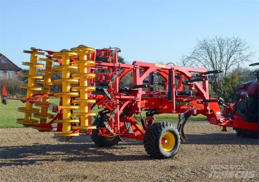 Väderstad Opus 400 中耕管理機