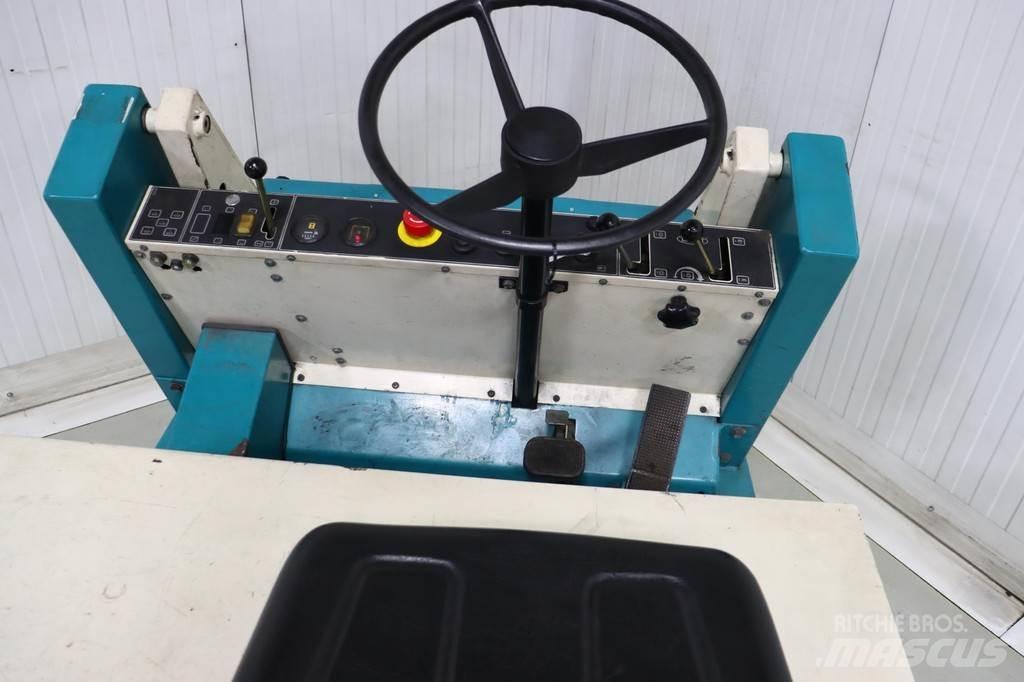 Tennant 200E 掃倉機