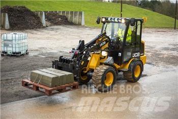JCB 403 滑移轉向裝載機
