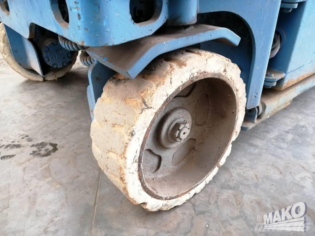 Genie GS 2046 剪式升降機