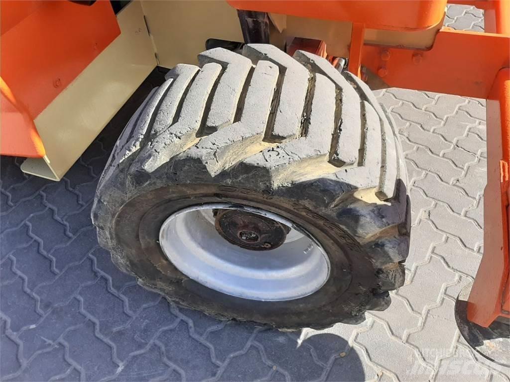 JLG 4394RT 剪式升降機