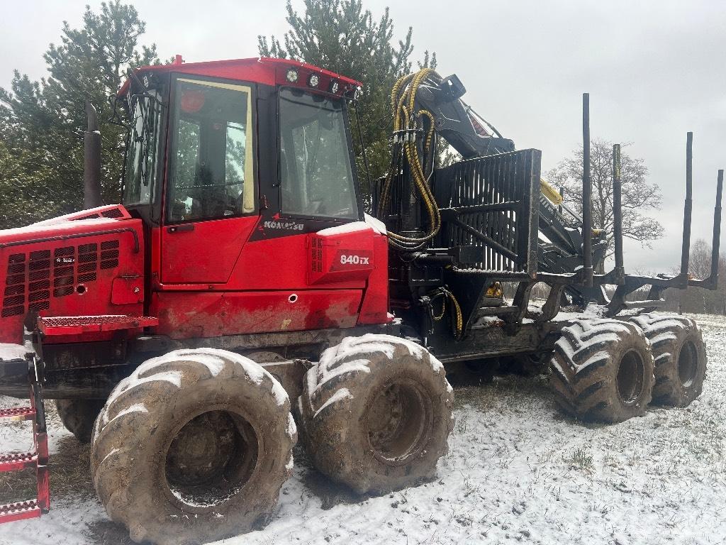 Komatsu 840 TX 集運機