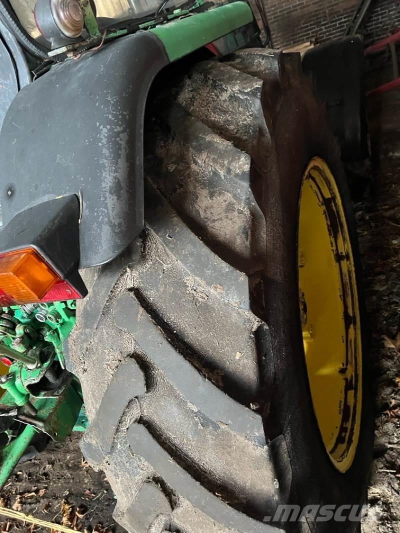 John Deere 2040A 曳引機