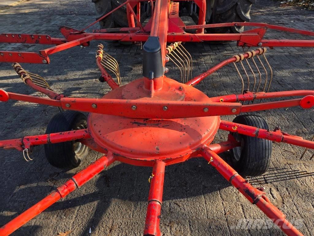 Niemeyer RS 340 堆草機