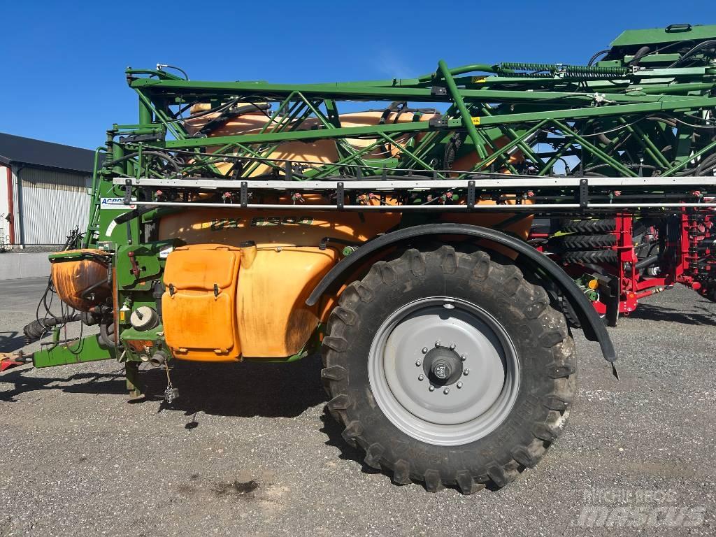 Amazone UX 5200 牽引式噴霧機