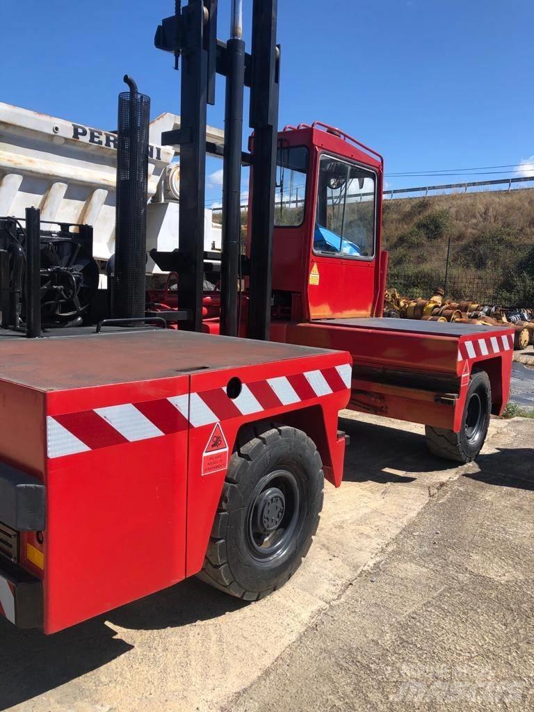 Kalmar 5000 KG 伸縮臂操作車