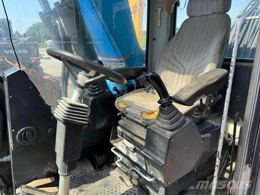 Fuchs MHL 320 廢棄物/工業用操作車