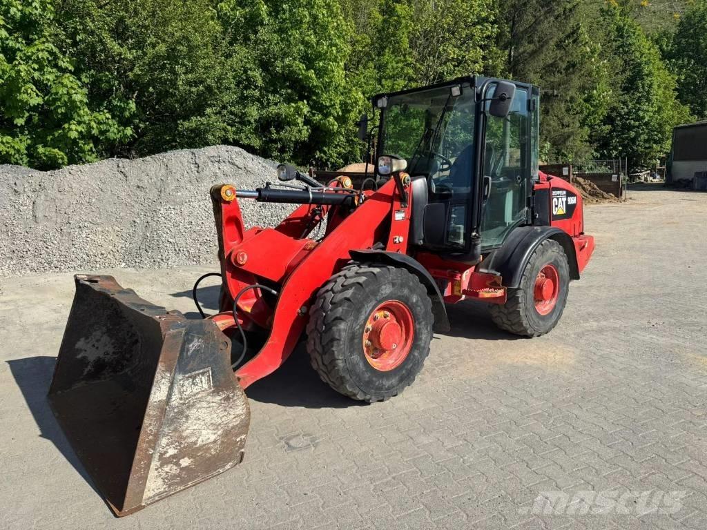 CAT 906M 輪胎式裝載機