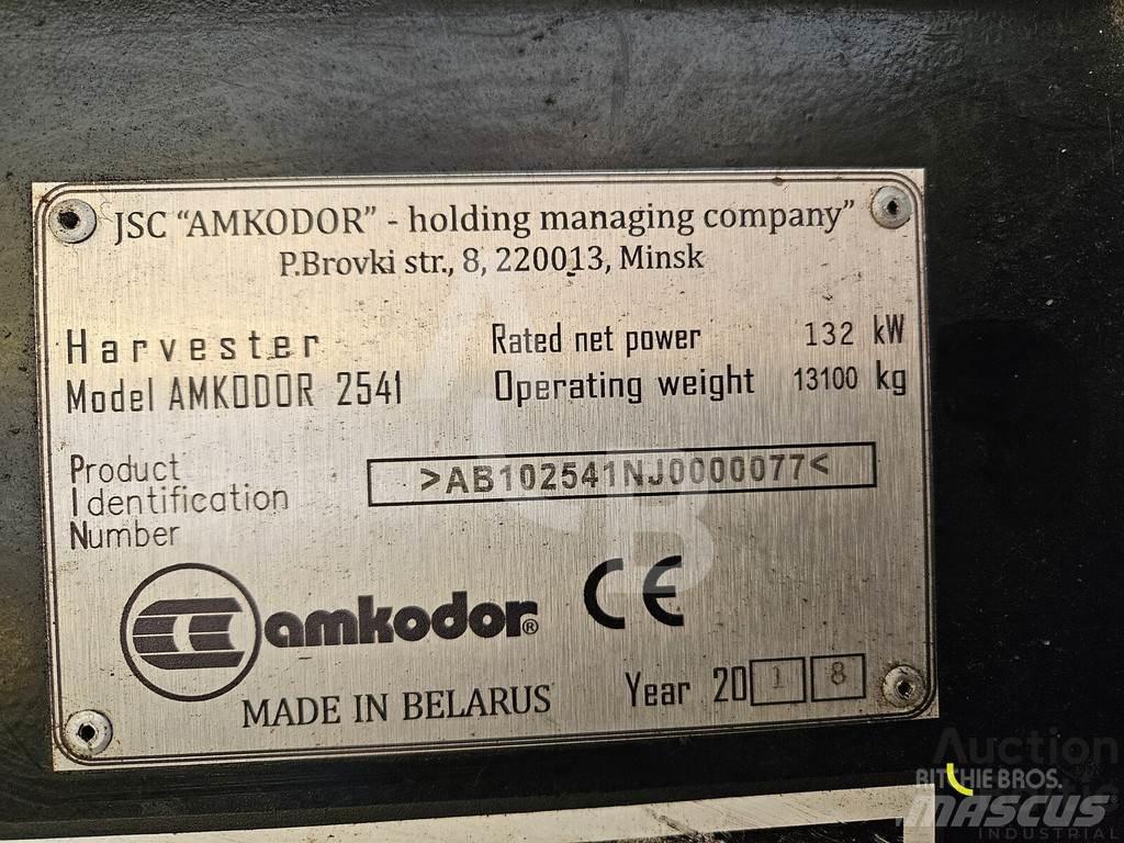 Amkodor 2541 收穫機