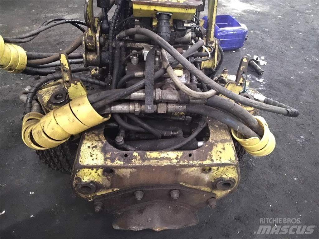Timberjack 743 收穫機頭