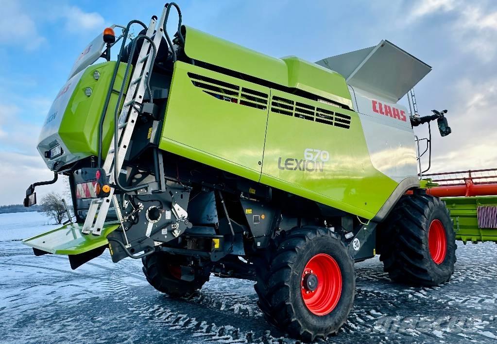 CLAAS Lexion 670 聯合收穫機