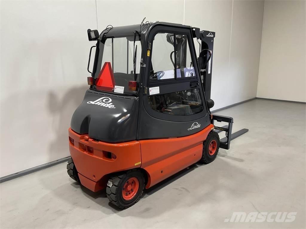 Linde E25P - 02 電動堆高機