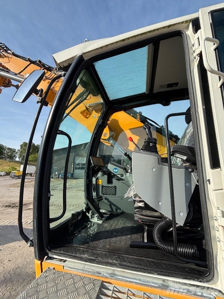 Liebherr LH 22 廢棄物/工業用操作車
