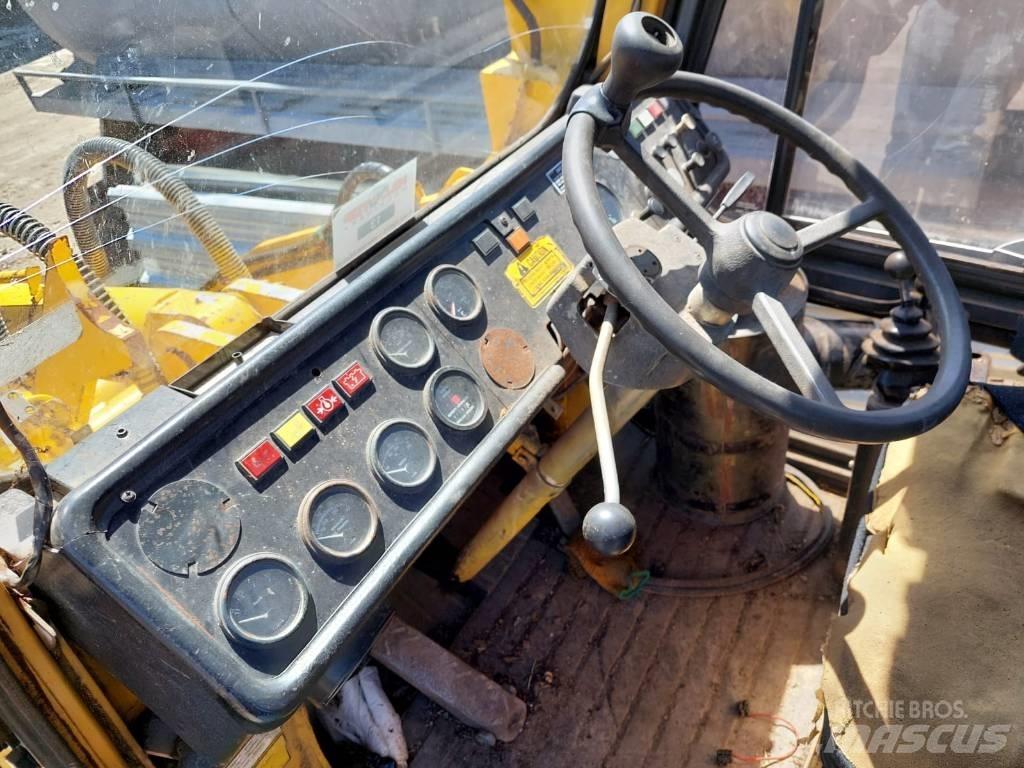 Hanomag 35D 輪胎式裝載機