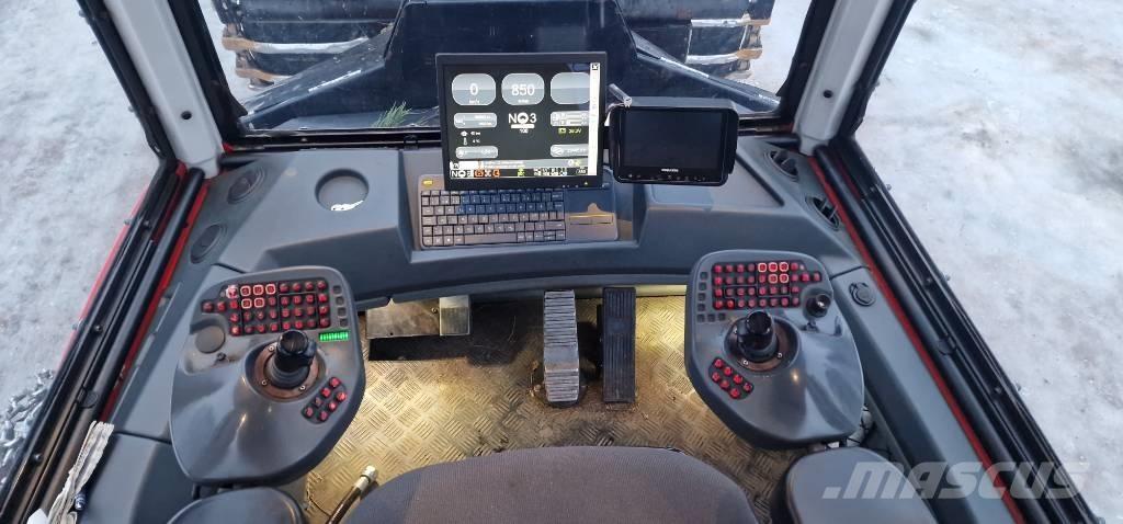 Komatsu 865 集運機