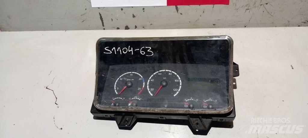 Scania R 420.  1852891 電子設備