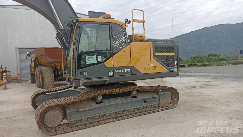 Volvo EC 250 EL 履帶式 挖土機/掘鑿機/挖掘機