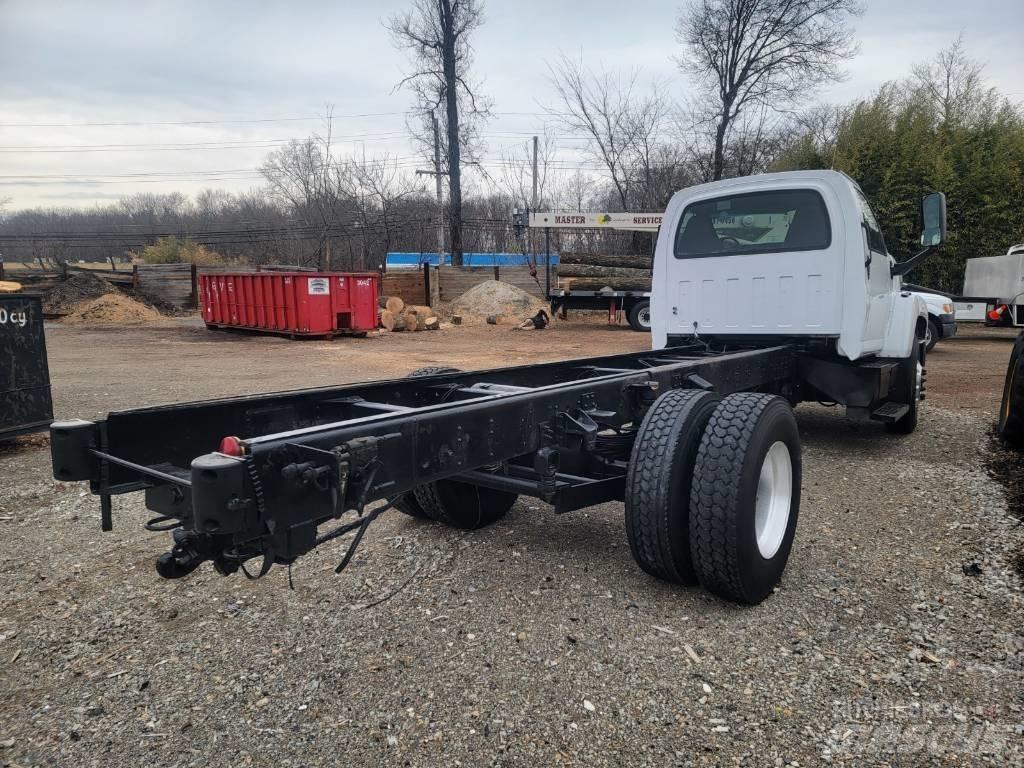 GMC C8500 商用底盤車