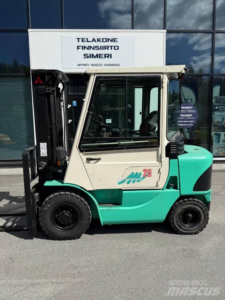 Mitsubishi FD 25 K 柴油卡車