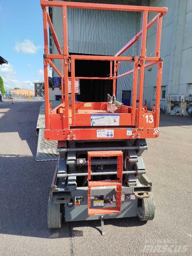 SkyJack SJ 4626 剪式升降機