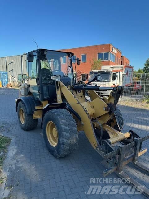 CAT 908 H 輪胎式裝載機