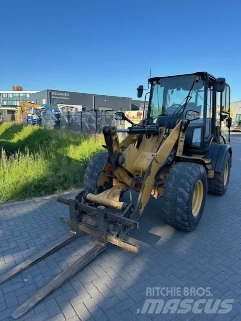 CAT 908 H 輪胎式裝載機