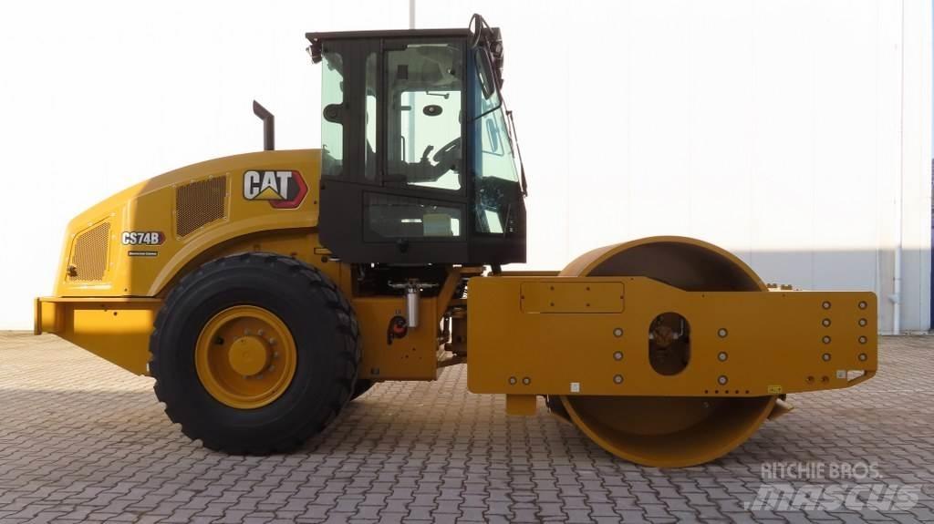 CAT CS 74 B 單輪滾壓機