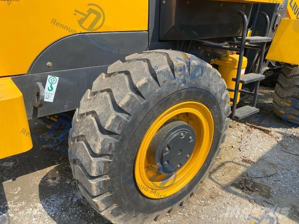 LiuGong CLG 836 輪胎式裝載機