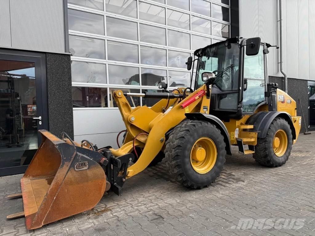 CAT 908 輪胎式裝載機