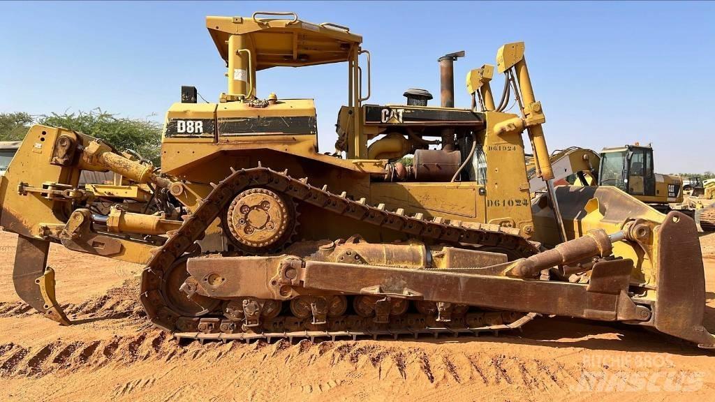 CAT D8R 履帶推土機