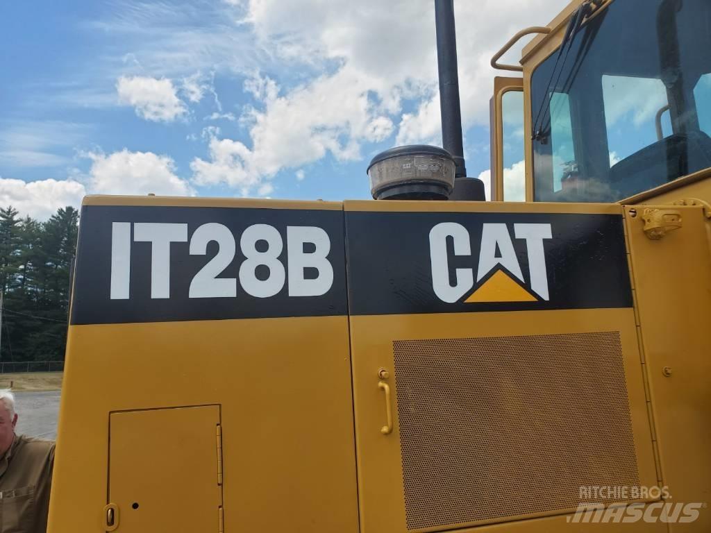 CAT IT 28 B 輪胎式裝載機