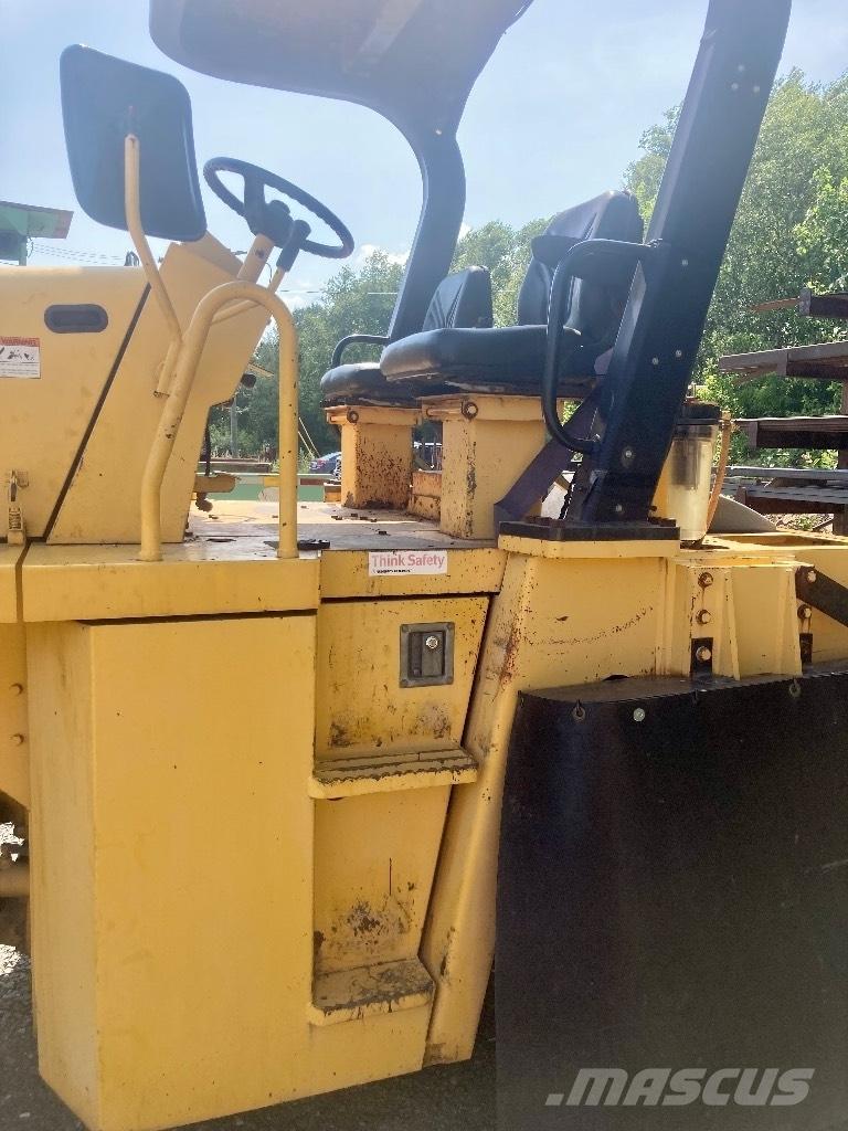 Sakai GW 750-2 瀝青攤舖機/鋪路機