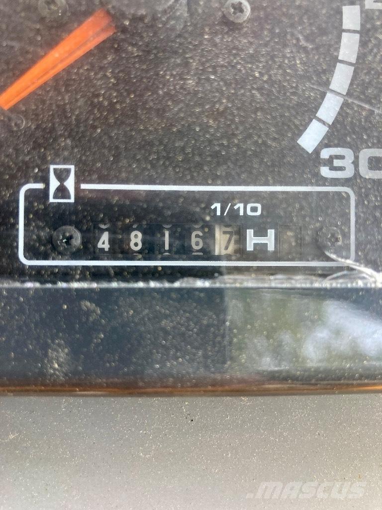 Sakai GW 750-2 瀝青攤舖機/鋪路機