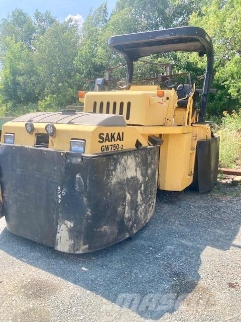 Sakai GW 750-2 瀝青攤舖機/鋪路機