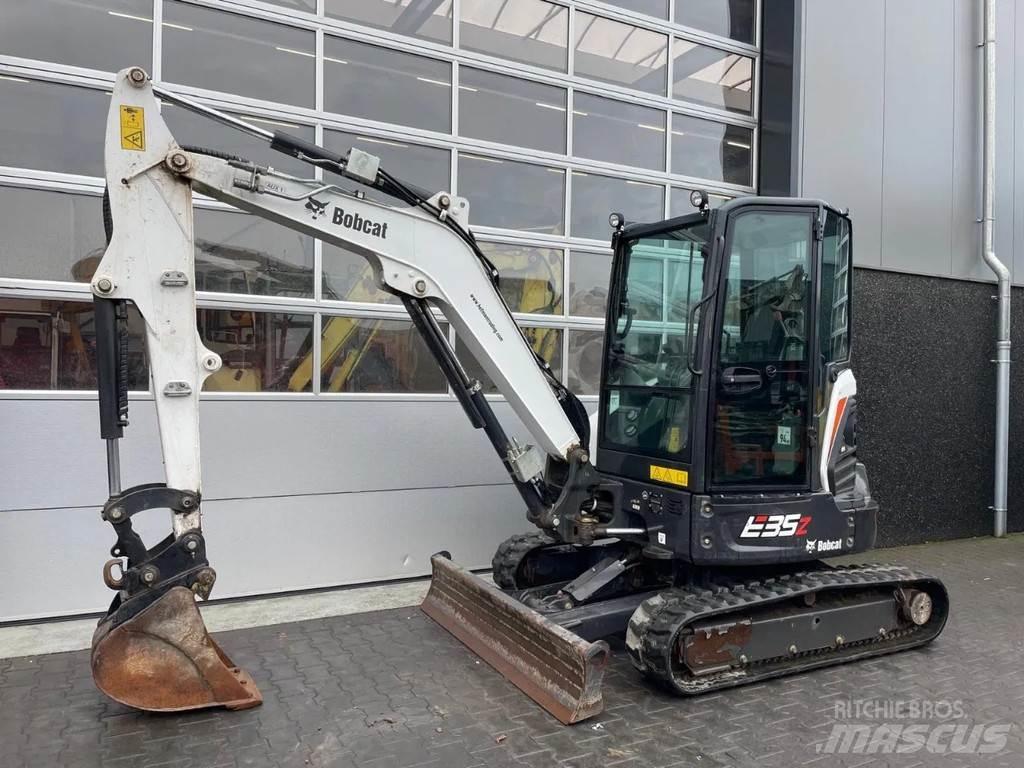Bobcat E35 小型挖土機/掘鑿機<7t(小型挖掘機)