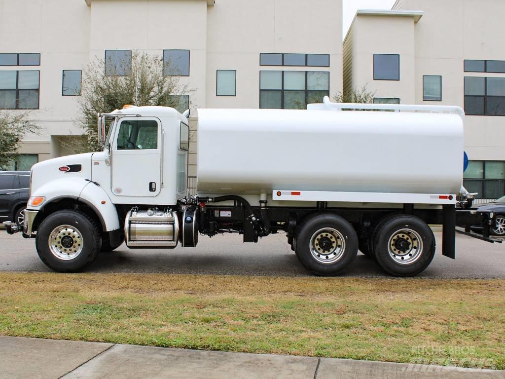Peterbilt 348 水車