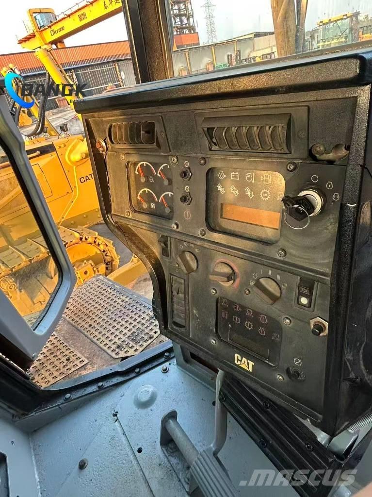 CAT D 6 R 履帶推土機