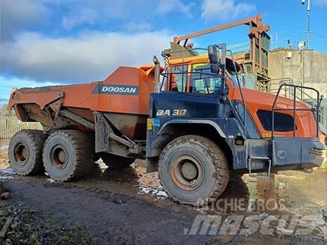 Doosan DA 30 -7 鉸接式起吊車