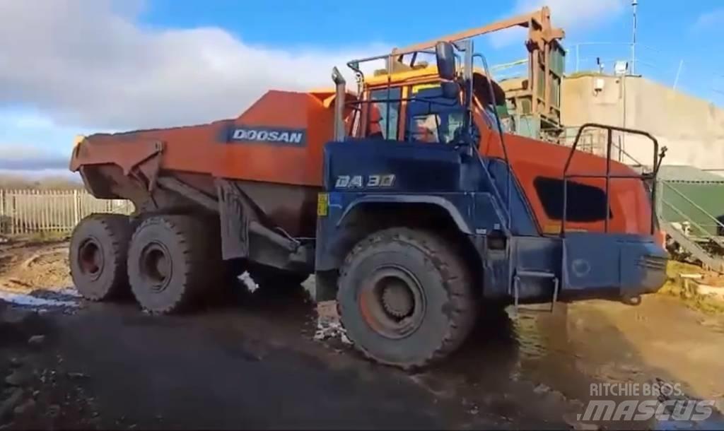 Doosan DA 30 -7 鉸接式起吊車