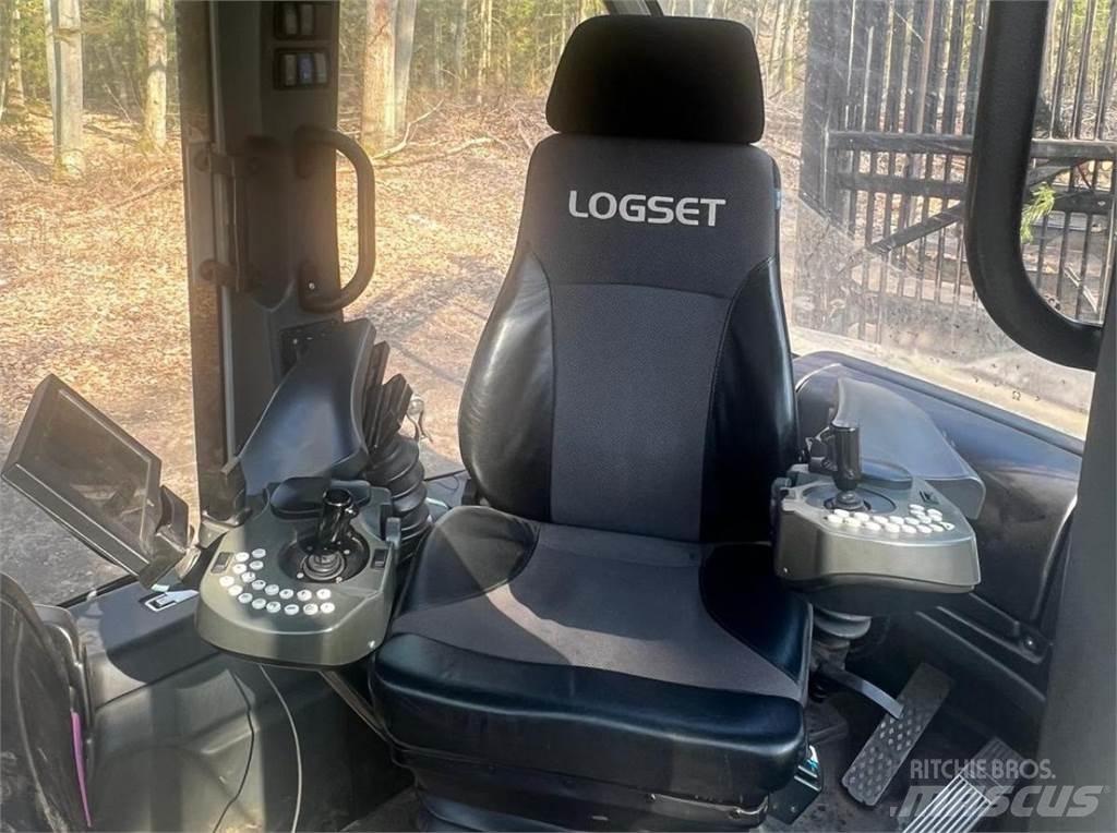 Logset 8F 集運機