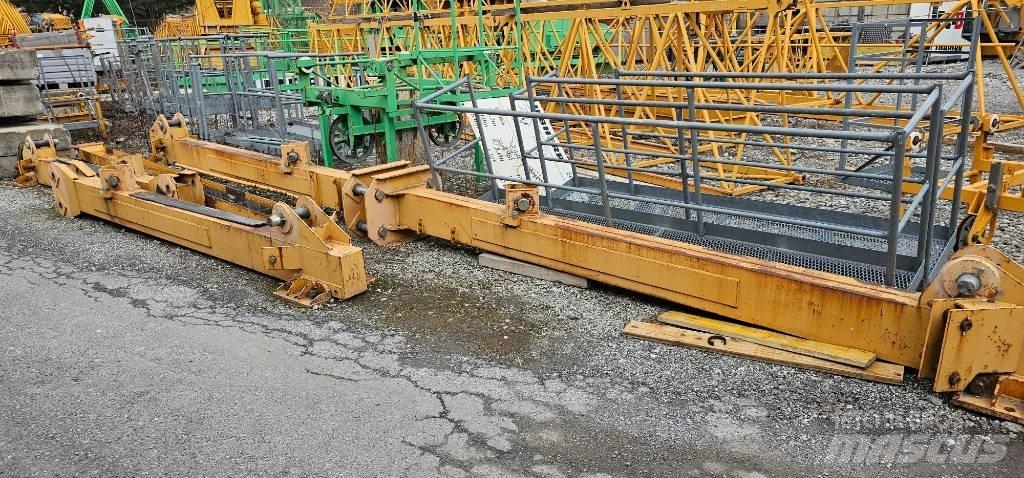 Liebherr 200 EC-H 10 塔式起重機