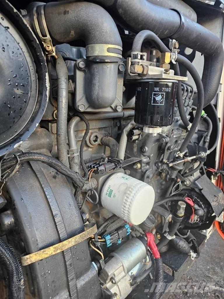 Bobcat S 250 輪胎式裝載機