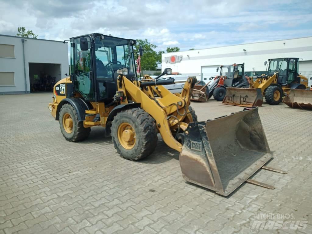CAT 907 M 輪胎式裝載機