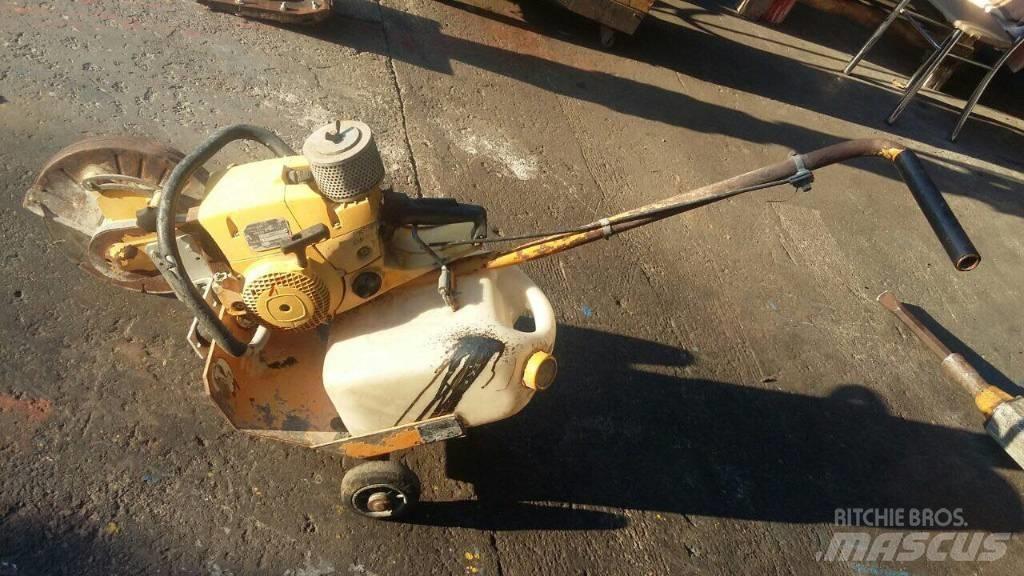 Still 300 小型瀝青機