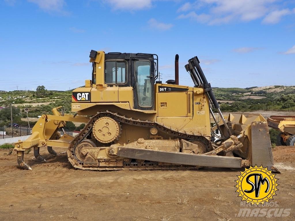 CAT D 6 T XL 履帶推土機